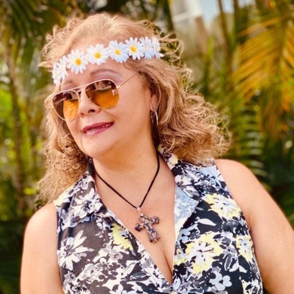 Meet your Posher, Patricia - Picture 1 of 1